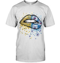Load image into Gallery viewer, Los Angeles Chargers and Fresno State Bulldogs glitter pattern sexy lips t shirt